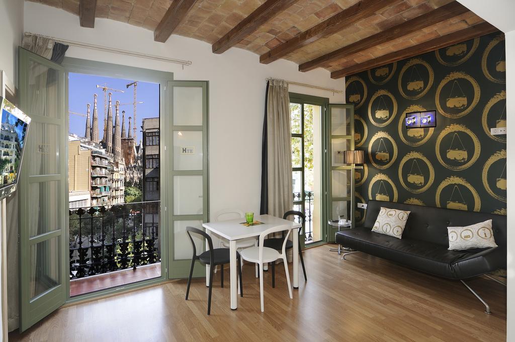 Apart-Suites Hostemplo Barcelona Ngoại thất bức ảnh